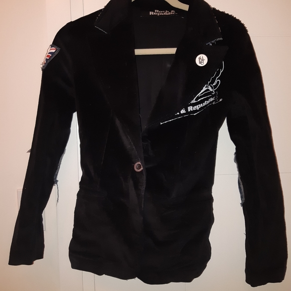 This blazer is amazing ! - Picture 3 of 3